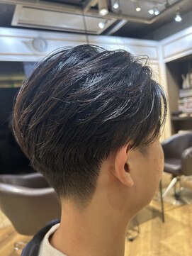 リゴ ヘアー(RIGO hair) フェザーパーマ/フェードカット/ツーブロック/センター分け