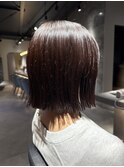 切りっぱなしボブ×レッドカラー