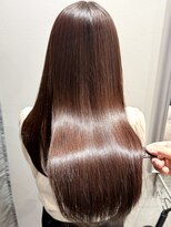 ヘレナトウキョウ(Helena Tokyo)&nbsp;曲がるやわらか縮毛矯正！ダメージレスで艶のある美しい髪へ