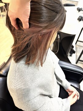 アルトラ(ALTLA) ピンクベージュ×インナーカラー