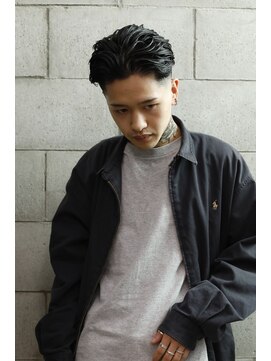 チルチェア 渋谷店(CHILL CHAIR) スキンフェード×センタールーズ   <渋谷><理容室><バーバー>