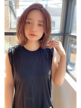 マリアバイアフロート(Maria by AFLOAT) 【重山】耳掛けウエーブパーマフォギーベージュスリークボブ