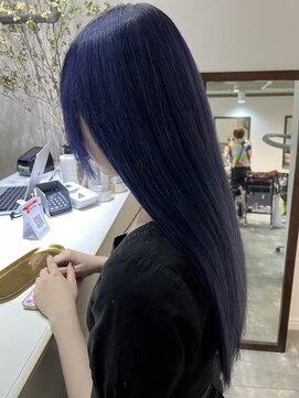 イリ 梅田(ili) ブルーバイオレット