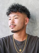 にもう&nbsp;スペインカール　ダウンバングパーマ　スキンフェード