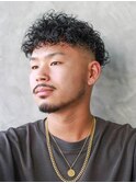 スペインカール ダウンバングパーマ スキンフェード