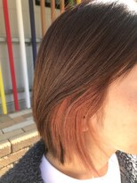 ロイ(ROY)&nbsp;ROY＊ミディアムボブ  インナーカラー・ 暖色系・ピンクコーラル