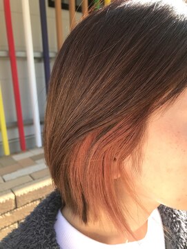 ロイ(ROY) ROY＊ミディアムボブ  インナーカラー・ 暖色系・ピンクコーラル