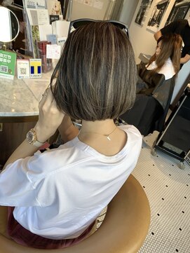 リバレッジ 広尾(Leverage) 海外大人ボブコントラストハイライト：Kazuma  Osumi