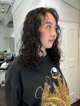 ラレイ ハラジュク(Lalei harajuku) ミディアム/スパイラルパーマ/ニュアンスパーマ/ウェーブへア