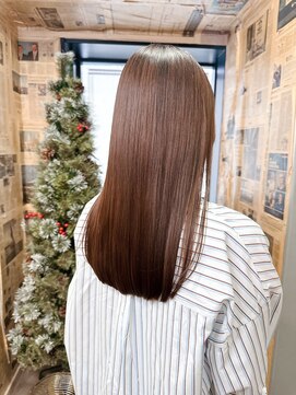 シック(Chic) ミルクティーアッシュミルクベージュハイトーンカラーうる艶髪