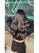 キング 高槻(K!ng)&nbsp;縮毛矯正髪質改善ハイライトレイヤーカット高槻美容室エクステ