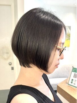 ローネス ギンザ(LONESS ginza) ショートボブ/丸みショート/ボブ/黒髪ボブ/地毛風カラー/銀座