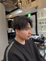 アイズ 海老名(AIZU) フェザーショート フェザーパーマ 海老名パーマ メンズ 眉毛