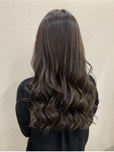 トウカ 南行徳店(TOUKA)&nbsp;レイヤーロング/くすみベージュ/ショコラブラウン[南行徳駅]