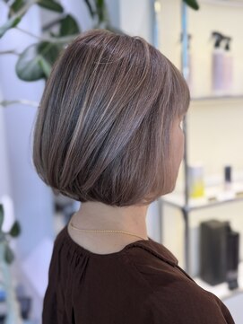 ステア ケース(stair case) ほんのりピンクグレージュ 脱白髪染め ハイライト