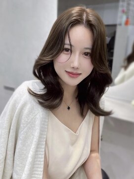 オニキス(ONYX) C191ミディアム韓国レイヤーくびれ巻きヘーゼルベージュ