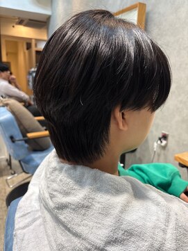 エーアイ 駒込店(Ai) 韓国風トレンドメンズカット ナチュラルセンターパート サラ艶