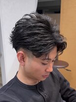 メンズヘアフェイス(Men's hair FACE。)&nbsp;刈り上げセンターパート/短髪フェザーパーマ