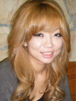 ミュール&nbsp;トップにボリュームアップでふんわりスタイル