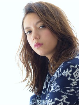 リマ(RIMA) 【RIMA】HARUKI 外国人風☆Ashベージュ×かきあげパーマstyle