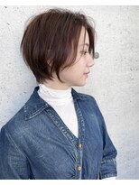 アンダーバーホワイト(_WHITE)&nbsp;［なんば］耳掛けショート/マッシュ/くびれショート