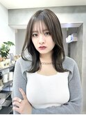 ミディアムレイヤーカット/くびれヘア/20代30代/インナーカラー