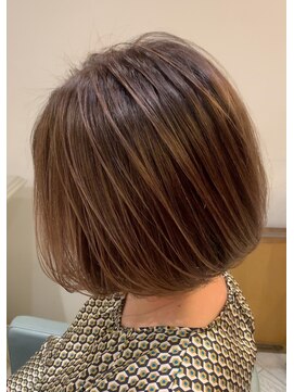 オンカラー(ON.COLOR) 大人グレージュハイライトショート