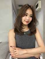 サイン 表参道(SIGN)&nbsp;レイヤーカットグレージュカラーデザインカラーシルキーベージュ