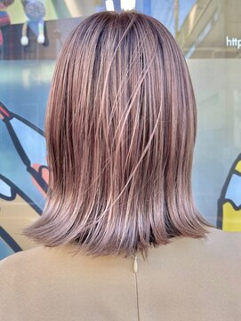 マックス フォー ヘアー(MAX FOR HAIR) 【デザインカラー】外ハネボブ×ミルクティーベージュ◎