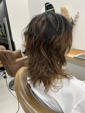 スワッグ(Swag) ウルフ　デザイン　パーマ