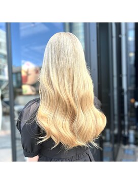 アオ(ao.) ブロンドヘアー