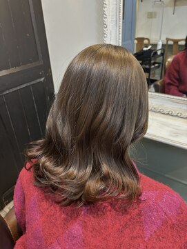 オーガスト ヘア ネイル(AUGUST hair nail) オリーブベージュ/ブリーチ1回~/横浜/ハイトーン
