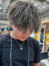 ルースト 渋谷店(ROOST) 縦落ちツイスパ×白金ハイライト
