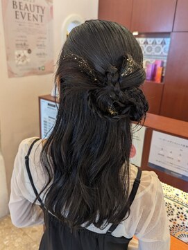ブランシェ JR勝川駅南口店(BRANCHE) ハーフアップ☆カチモリヘア
