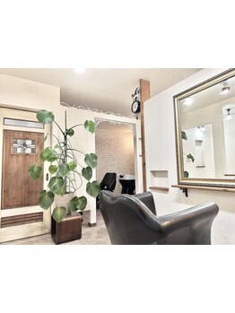 【1階or2階の貸切OK/要TEL】プライベート空間でゆったりサロンタイムを♪大型サロンが苦手な方にもおすすめ