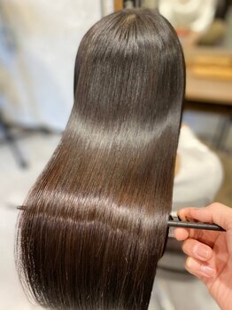 リズ 仙台駅東口店(Riz)の写真/髪質改善をしながら美髪に導くナチュラルストレート♪繰り返すほどキレイ&お手入れも簡単なヘアに☆