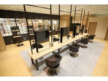 カイノ イオンモール 岡山店(KAINO)の雰囲気（広々とした空間の中で施術が受けられます。個室も完備！）