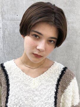 ミィ 表参道(mee.) 【mee.】 センターパート ダブルバング