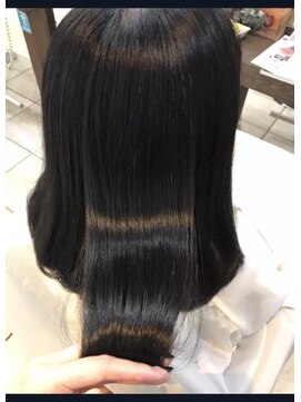 ウィル ボッサ 御茶ノ水 神保町(WILL bossa) ツヤ髪