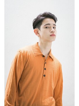 アカ(ACA) 刈り上げ　バーバー　パーマ　マッシュ　ツイスト　スパイラル