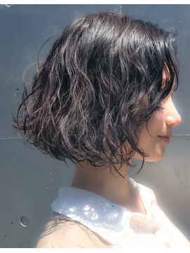 シャロン(SHARON) 【SHARON原宿】前下がりボブ/ウェーブパーマ/黒髪