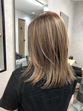 リベストバイジェービー 稲毛(li best. byjb) ホワイトグレージュ/こなれミディ/大人かわいい[稲毛/稲毛駅]