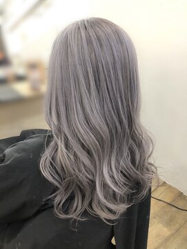 ミュウアンド(Mew＆) 【全頭ブリーチ×パープルグレージュ】