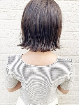 モリオ フロム ロンドン 成増店 【morio成増/玉井】顎下ボブ 外ハネ 暗髪