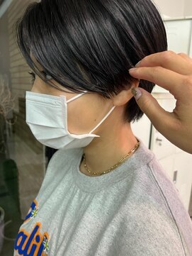 シンエノム(Shin enom) ハンサムショート/耳かけショート