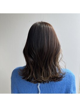 美容室 アイディー i-dee チラ見せインナーカラー