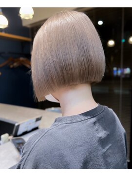 リノショアーズ 日本大通り店(RINOSHORES) 【カット+ブリーチカラー】スタイリストSHIORI/ミルクティー