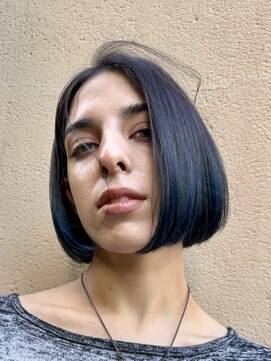 ピークアブー 表参道(PEEK-A-BOO) 肩上切りっぱなしボブ