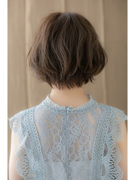 カバーヘア ブリス 川口(COVER HAIR bliss) グレーベージュゆるふわひし形ショート310X川口20代30代40代