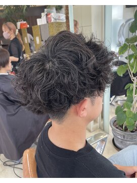 フォルテ 榛原パームス店 メンズ特殊パーマスパイラルパーマツイストパーマ